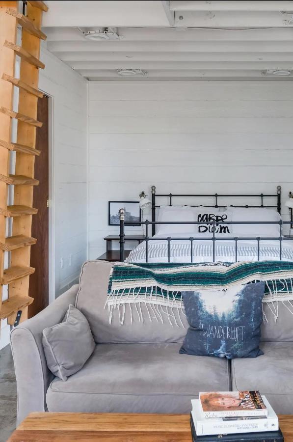 Hip, Cozy With A Fire Pit In Cleveland Park Casa de Férias